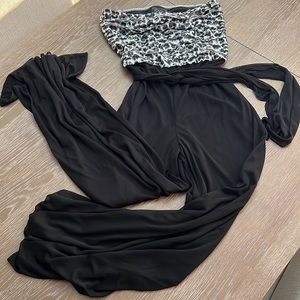 Dress barn Collection 🌸 Strapless jumpsuit / Palazzo pants size Medium